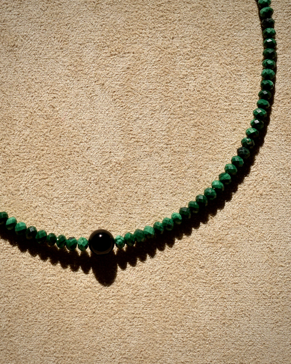 GIA Choker