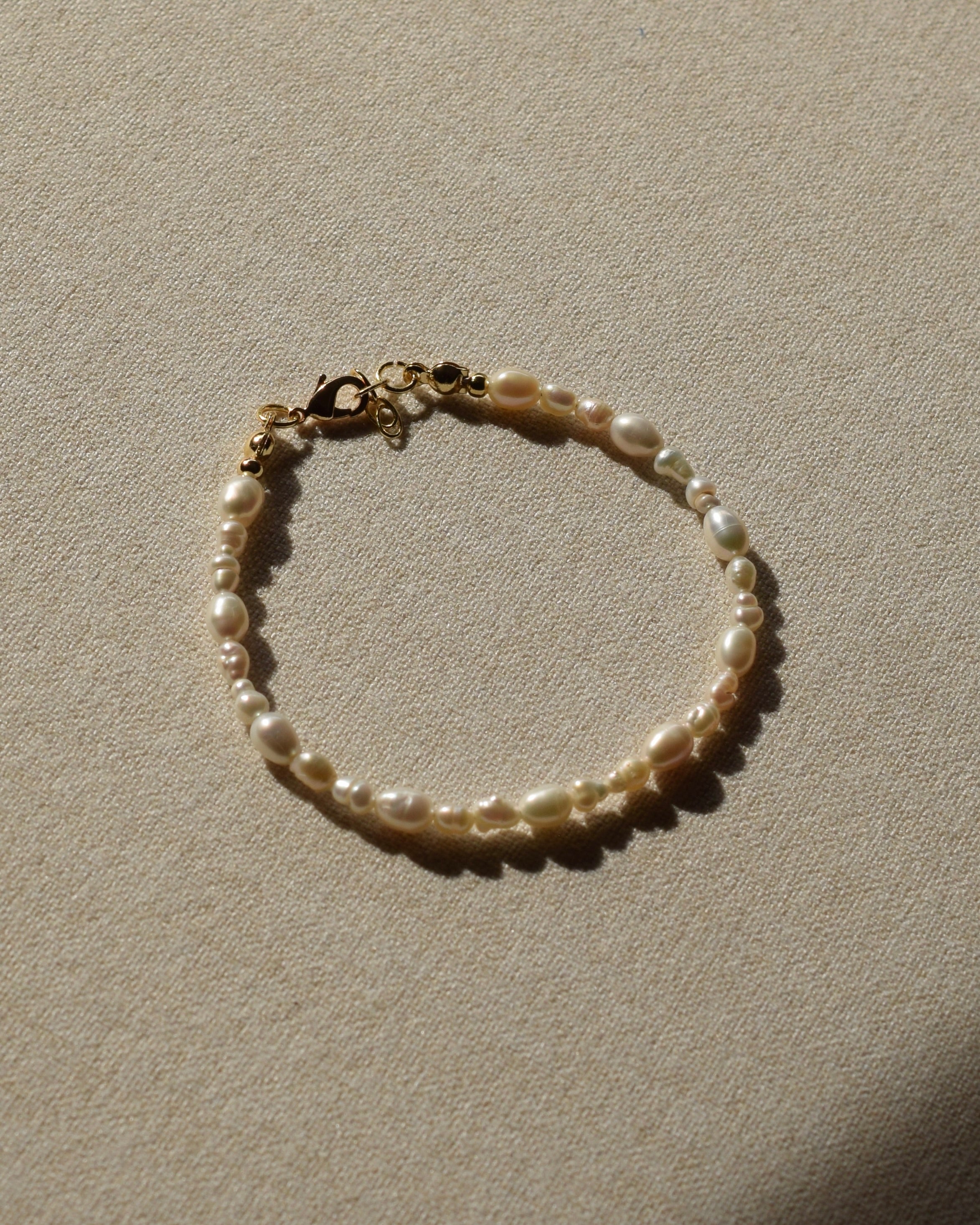 LUNA Pearl Bracelet