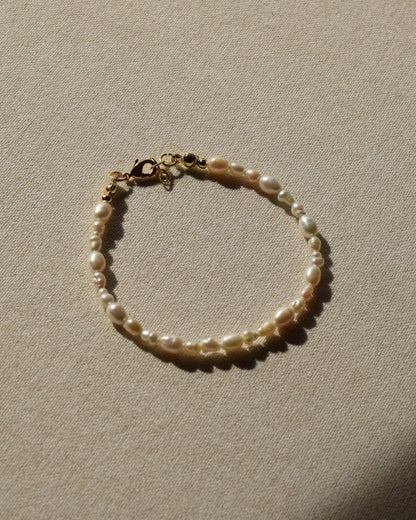 LUNA Pearl Bracelet