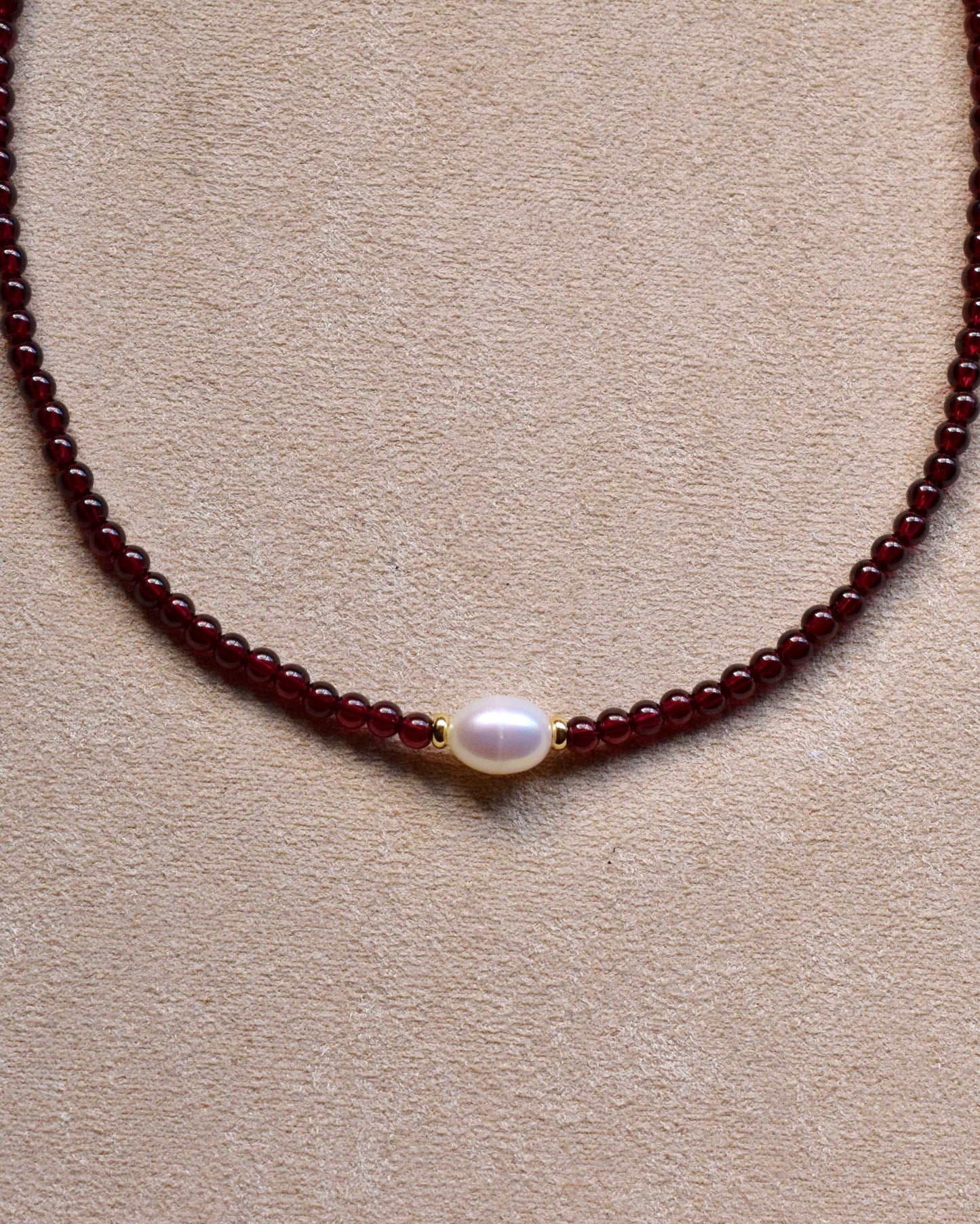 ROUGE Necklace