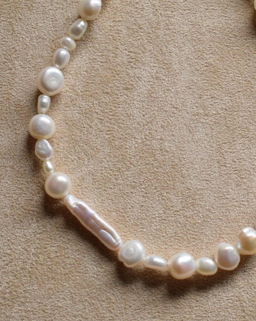 LUMI Pearl Choker
