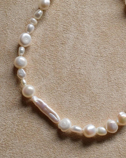 LUMI Pearl Choker