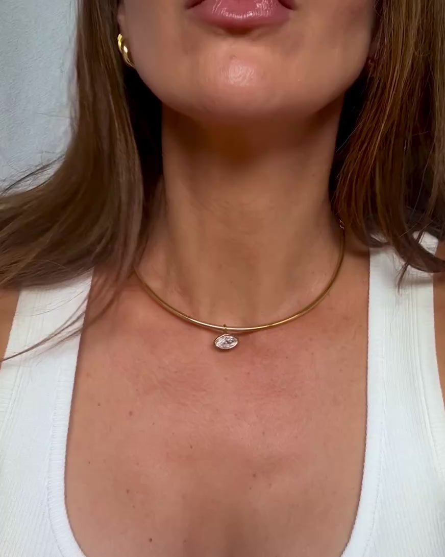 ELLA Collar Necklace